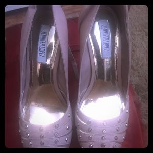 Blush Jennifer López heel